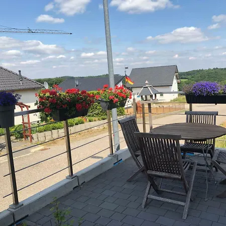 アパート Ferienwohnung Steinmann - Am Eifelsteig -