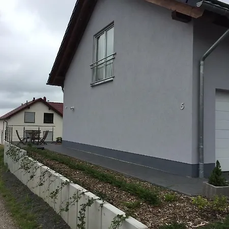 アパート Ferienwohnung Steinmann - Am Eifelsteig - ブランケンハイム