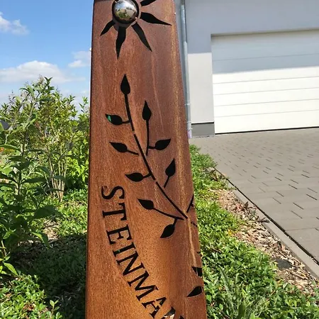 アパート Ferienwohnung Steinmann - Am Eifelsteig - ブランケンハイム